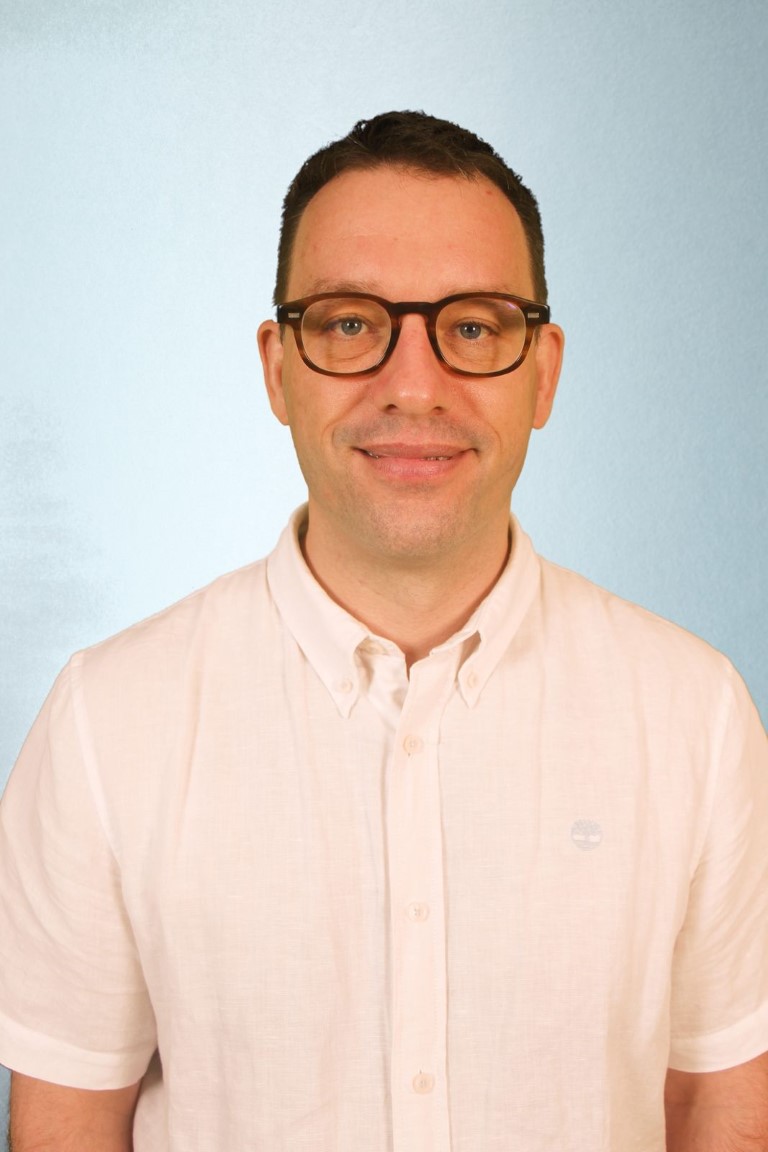 Dr. Lucas Kohnke